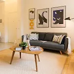 Dante Apartment By Holiday Solutions